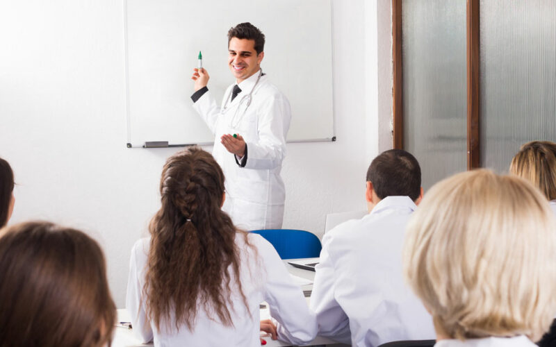 Corman e CEF insieme per la formazione dei farmacisti